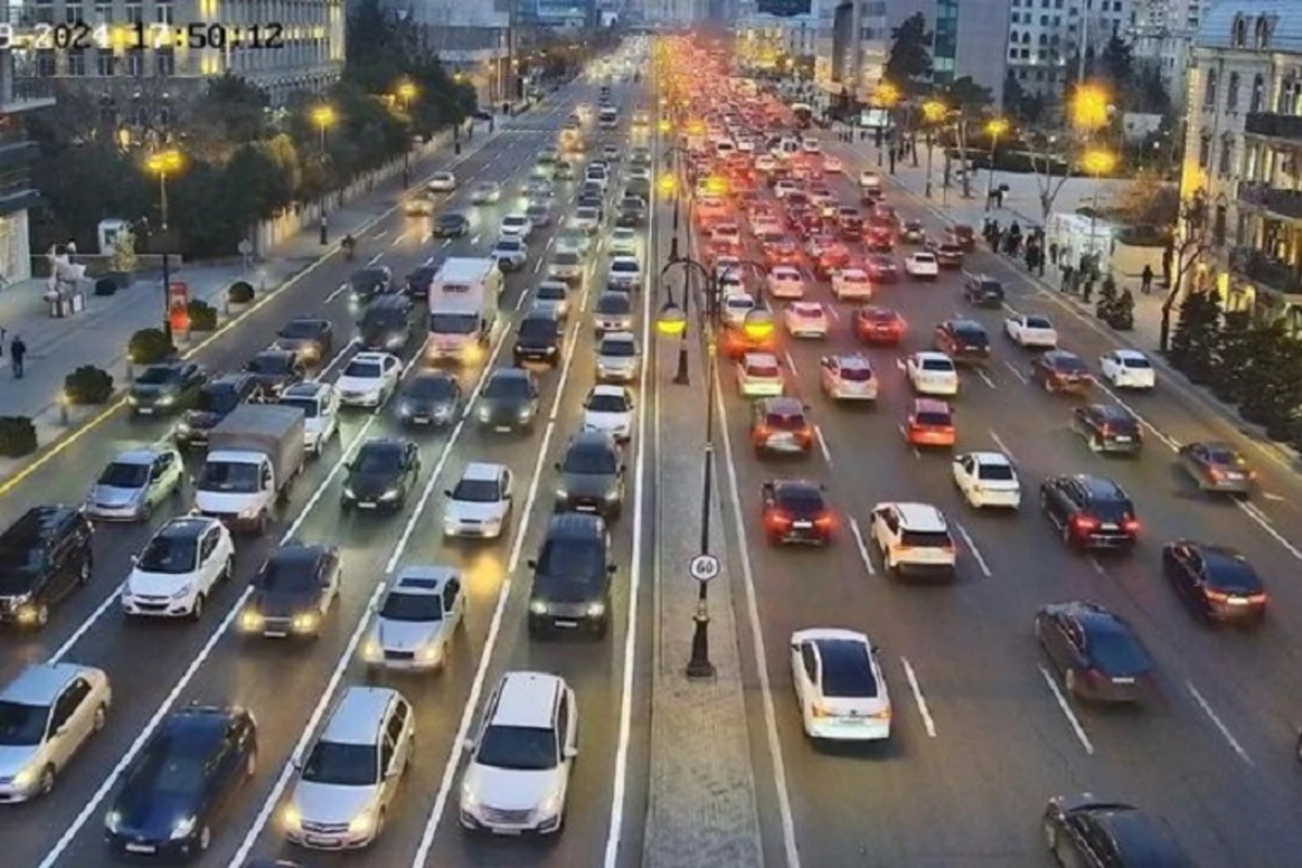 Bakının hansı küçələrində sıxlıq var? - SİYAHI + FOTO Bakının hansı küçələrində sıxlıq var? - SİYAHI + FOTO