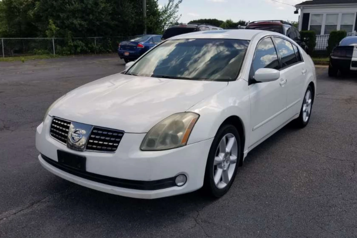 Dövlət qurumları maşınlarını satışa çıxardı - Nissan Maxima - 6000 AZN