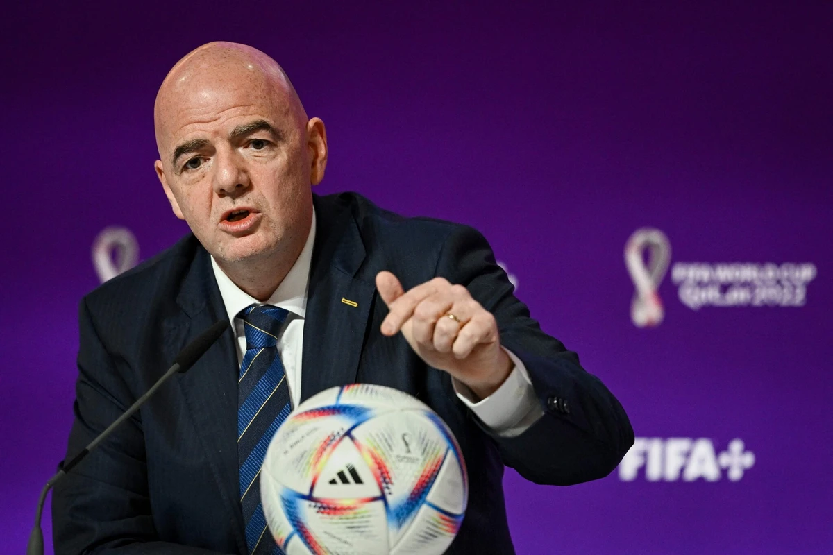 FİFA prezidenti irqçiliyə görə cəza təklif edib