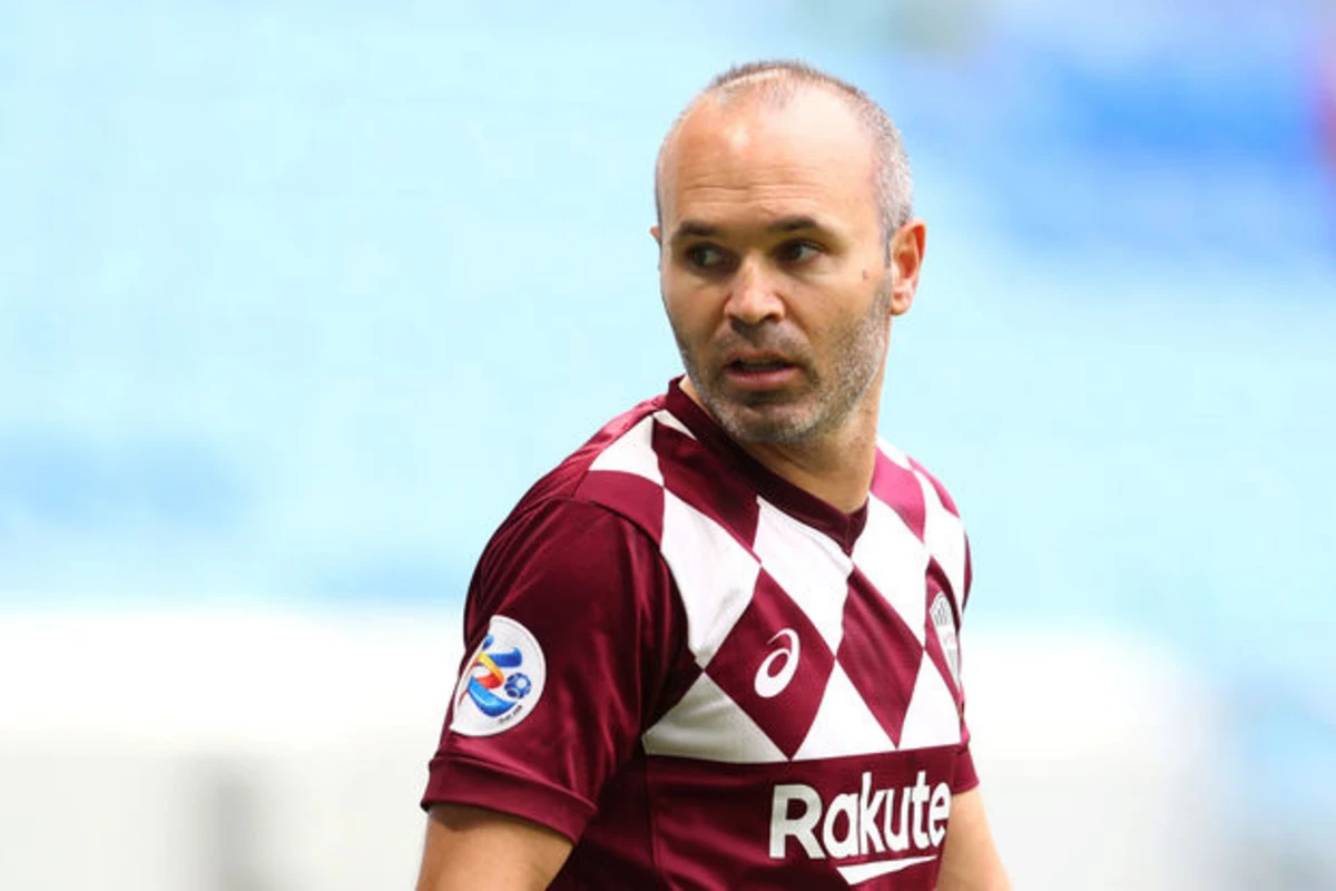 Səbail İniestanın komanda yoldaşını transfer etdi - FOTO