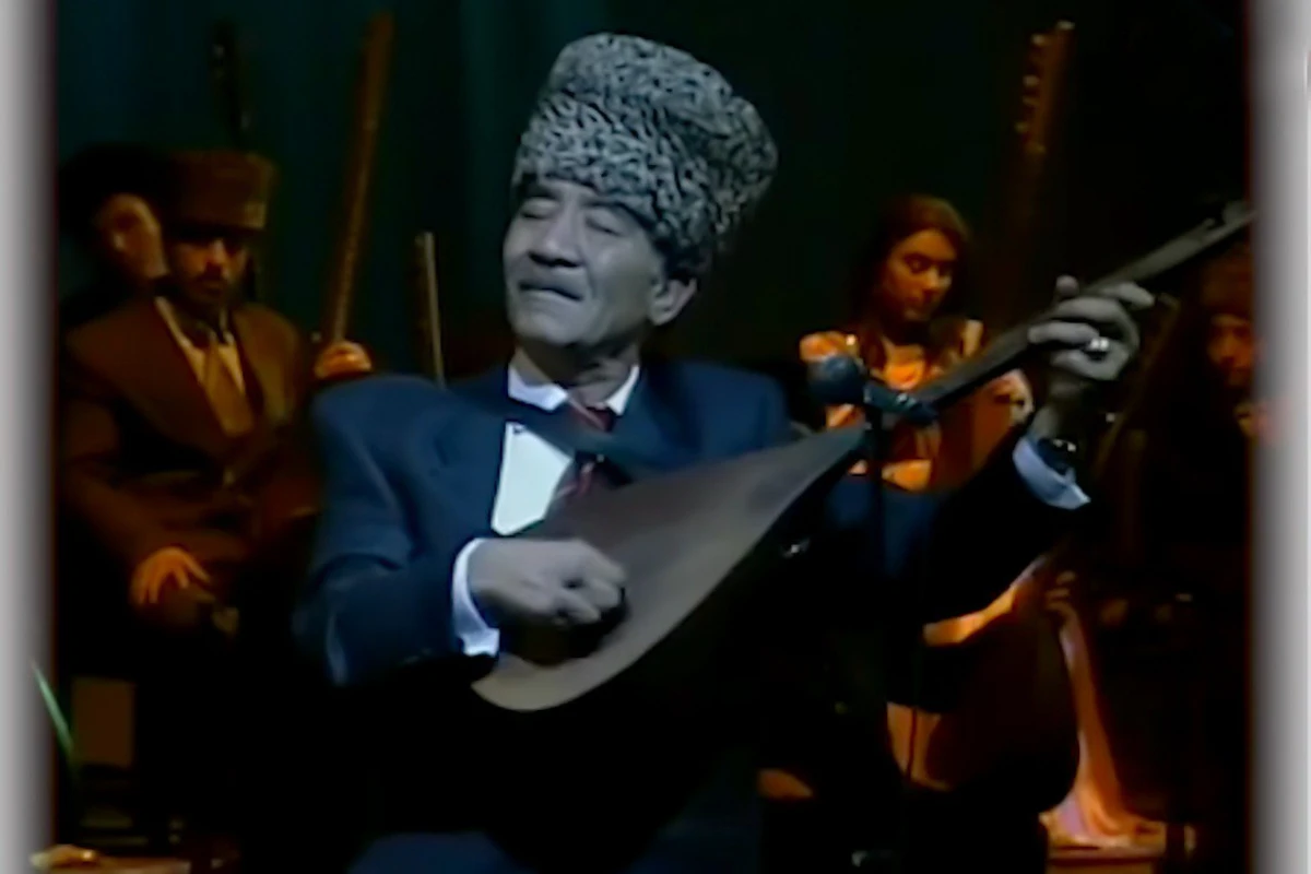 Aşıq Ədalətin vəsiyyəti: Saz mənimlə dəfn edilməlidir - VİDEO Aşıq Ədalətin vəsiyyəti: Saz mənimlə dəfn edilməlidir - VİDEO