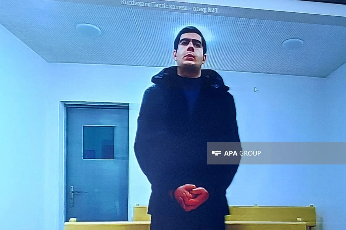 İcra başçısının qardaşının qətlinə görə tutulan oğulun məhkəməsi başlayıb - FOTO İcra başçısının qardaşının qətlinə görə tutulan oğulun məhkəməsi başlayıb - FOTO