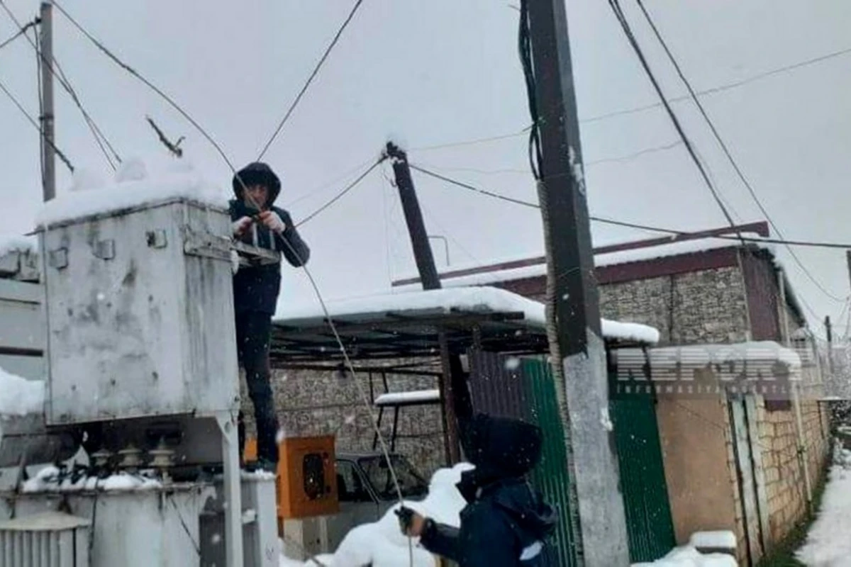 Elektrikin bərpası üçün Bakıdan Cəlilabada texnika və canlı qüvvələr cəlb olunub - FOTO