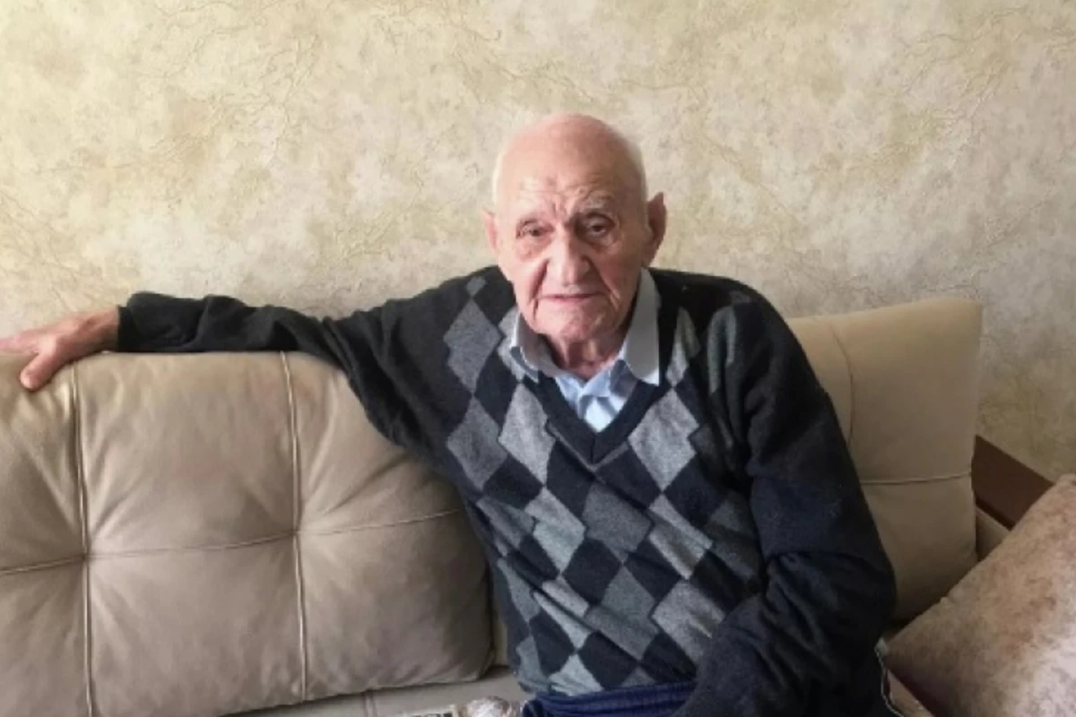 Самому пожилому избирателю-мужчине в Азербайджане 109 лет