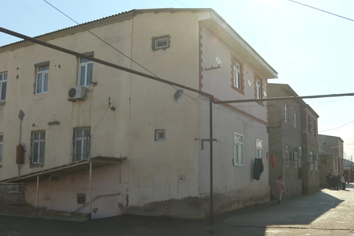 Bu binada 22 dənə canlı bomba var, qorxuruq - VİDEO