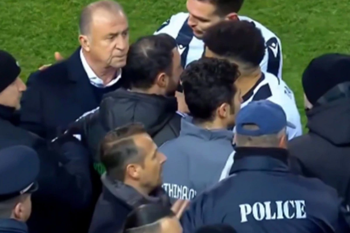 Fatih Terim və Luçeskunun oğlu dava etdi - Polis ayırmaqda çətinlik çəkib - FOTO