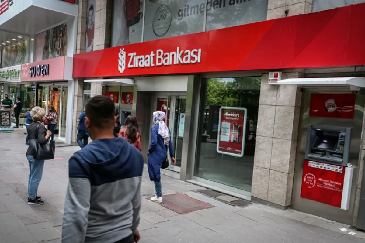 Türkiyə bankları rusiyalı müştərilərin hesablarını bağlamağa başlayıb