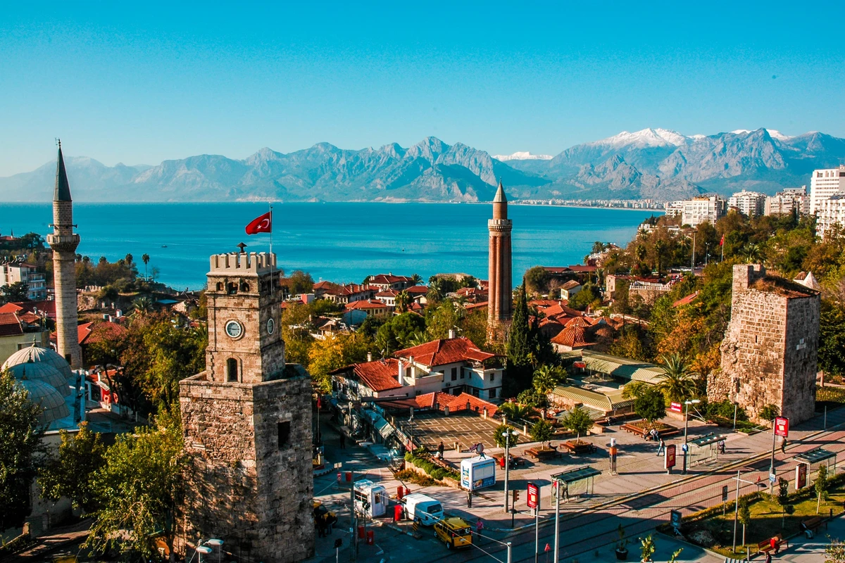 2024-cü ilin yanvarında Antalyaya gələn xarici turistlər arasında ruslar üstünlük təşkil edib