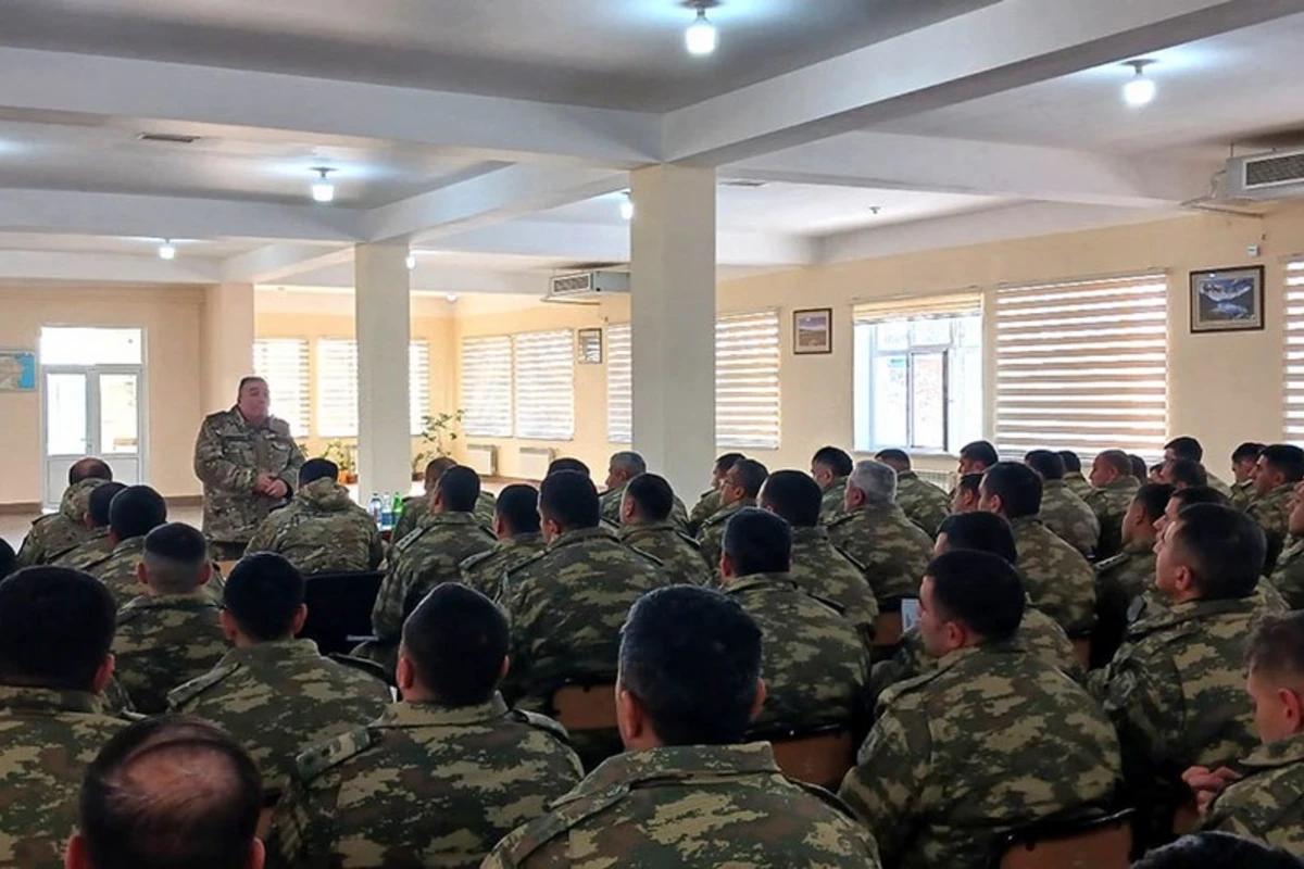 Hərbi qulluqçuların mənəvi-psixoloji hazırlığı daim yüksək səviyyədə saxlanılır - FOTO