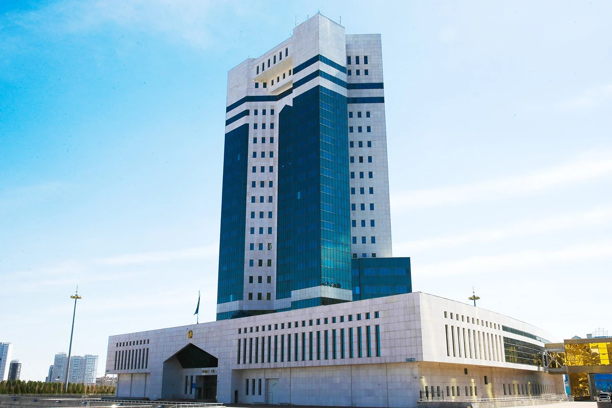 Правительство Казахстана ушло в отставку