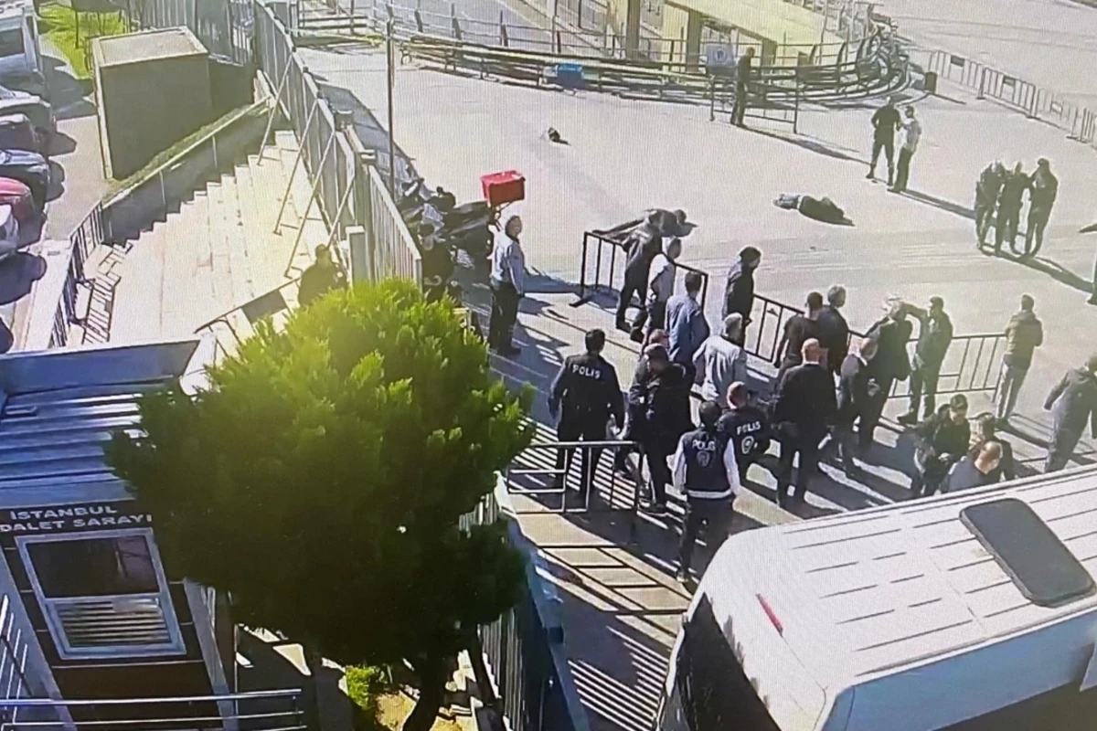 Вооруженное нападение на здание суда в Стамбуле - ВИДЕО