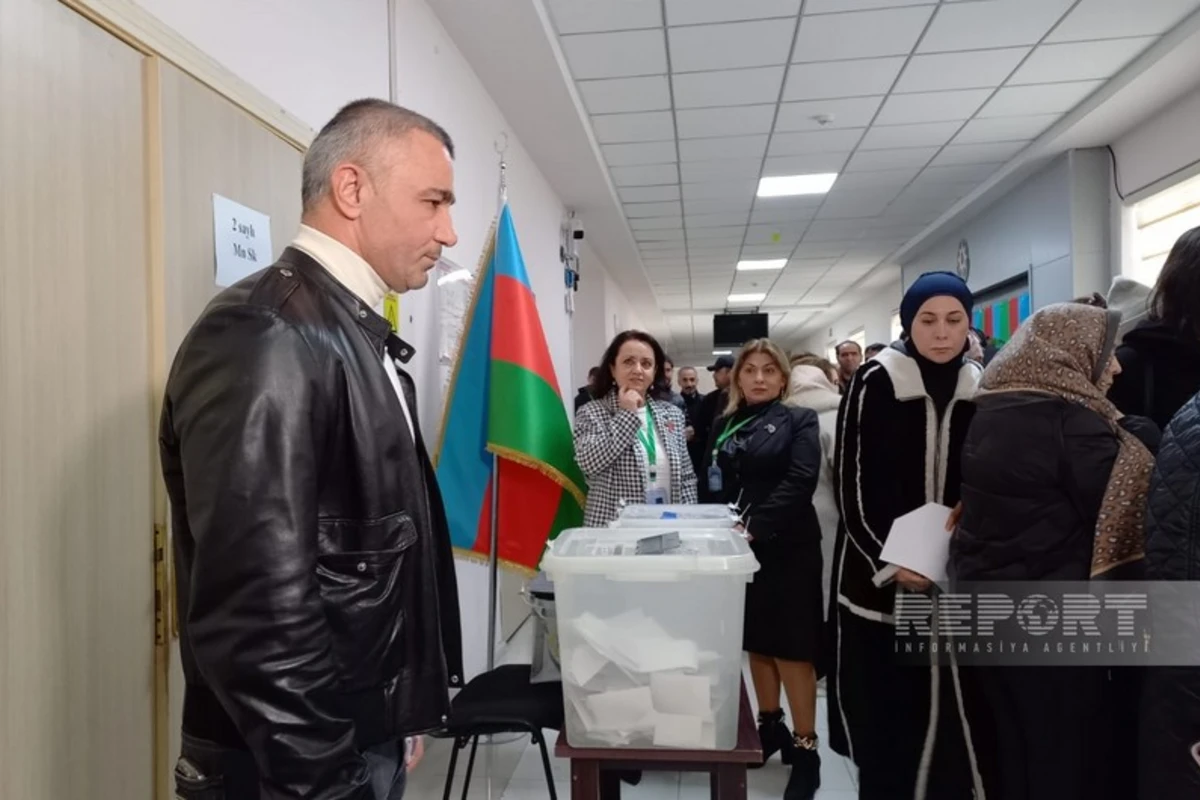Qurban Qurbanov səs verib - FOTO