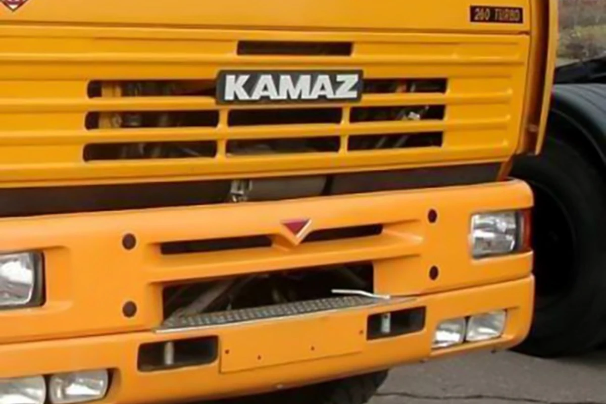 Bakıda iki KamAZ qaçırılıb