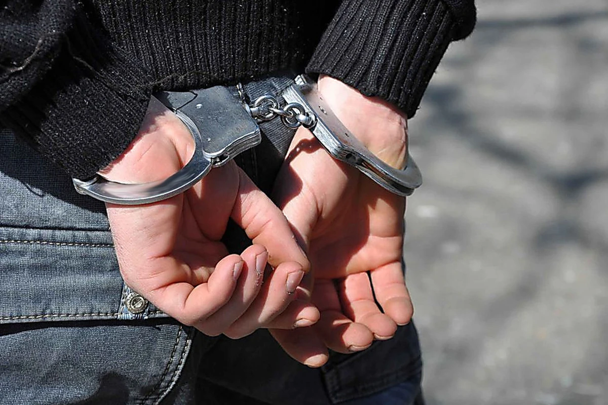 В Баку арестовали студента за громкие и нецензурные выражения