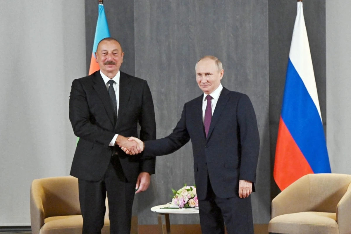 Vladimir Putin Prezident İlham Əliyevə təbrik məktubu ünvanlayıb