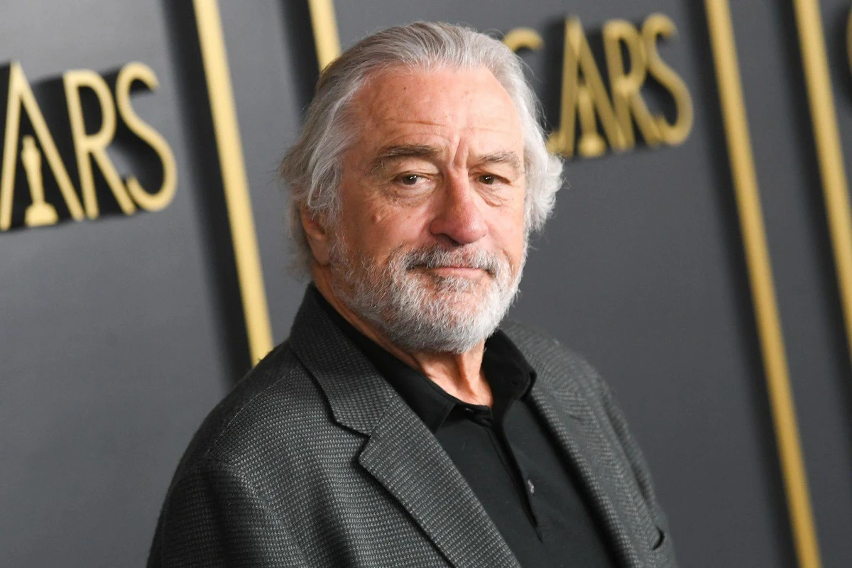 80 yaşlı Robert De Niro ilk dəfə 10 aylıq qızı ilə - FOTO