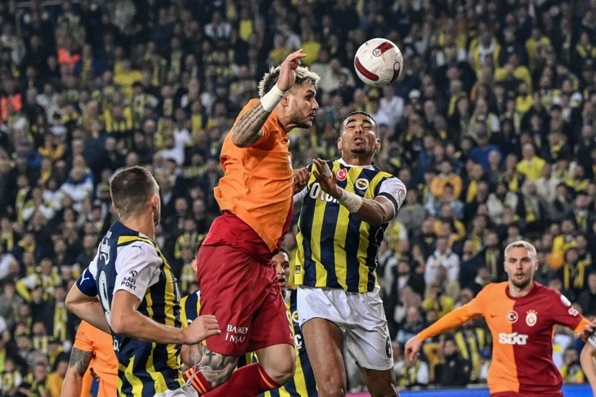 Fənərbağça - Qalatasaray cəbhəsində ara qızışdı - Bir-birlərinə sərt ismarışlar - FOTO