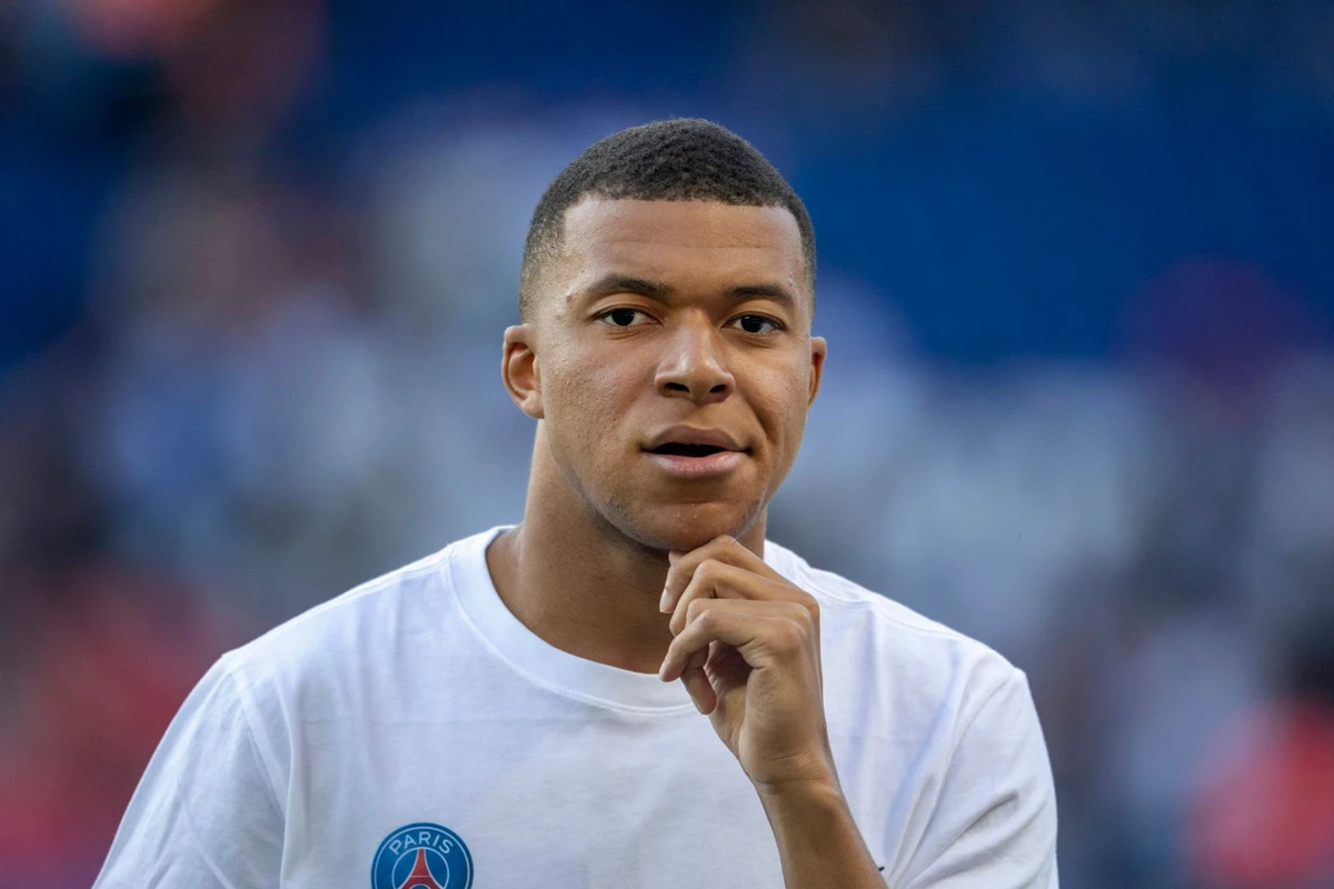 Realın futbolçusu Mbappenin transferi ilə bağlı sualı cavablandırdı: Yaxın həftələrdə... Realın futbolçusu Mbappenin transferi ilə bağlı sualı cavablandırdı: Yaxın həftələrdə...