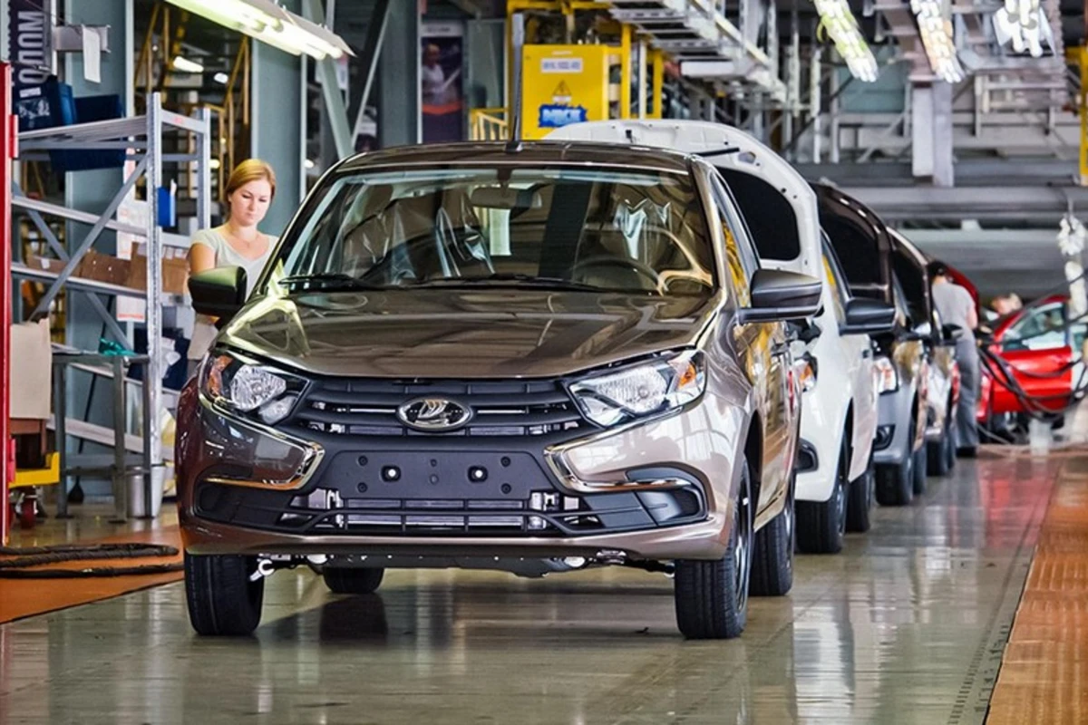 В Азербайджане может быть организована сборка автомобилей Lada