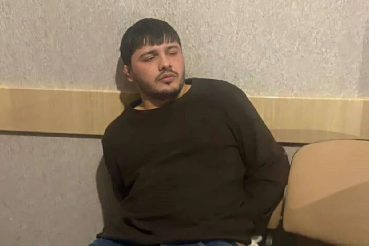 Beş nəfərin qətlində təqsirləndirilən Əhməd psixiatrik xəstəxanaya yerləşdirilə bilər? - VİDEO Beş nəfərin qətlində təqsirləndirilən Əhməd psixiatrik xəstəxanaya yerləşdirilə bilər? - VİDEO