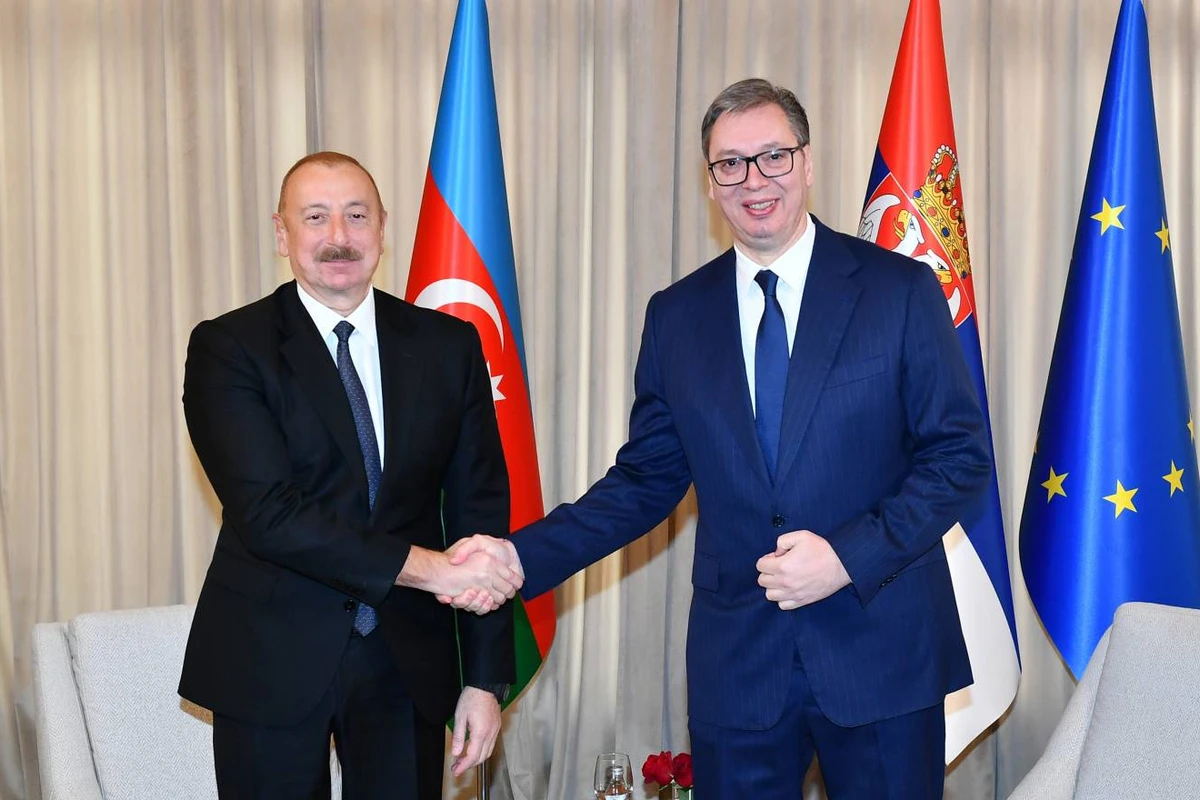 Azərbaycan Prezidenti serbiyalı həmkarını təbrik edib