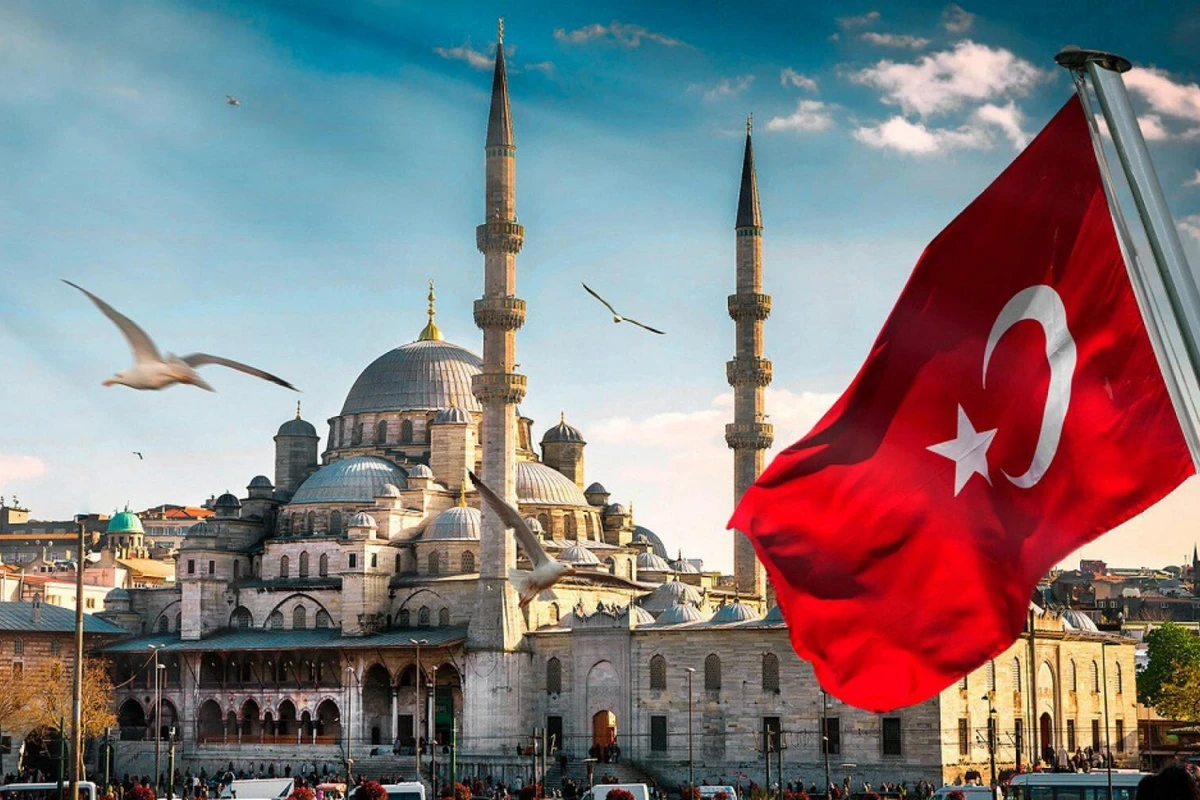 Türkiyədə iş saatının azaldılması təklif olunur