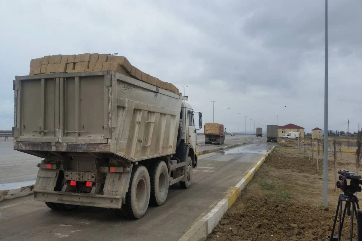 DYP yükdaşıma qaydalarını pozan sürücülərə xəbərdarlıq edib