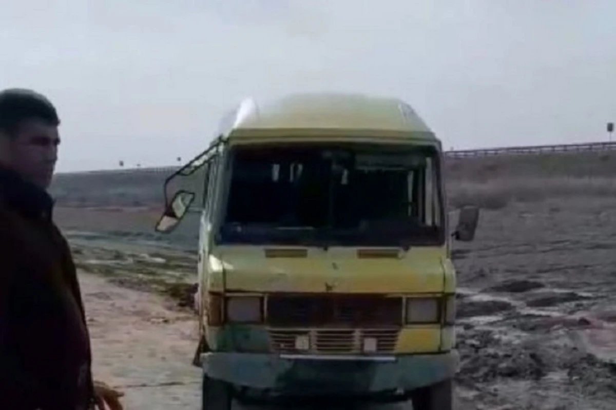 Salyanda mikroavtobus aşıb, 8 nəfər xəsarət alıb - YENİLƏNİB - VİDEO Salyanda mikroavtobus aşıb, 8 nəfər xəsarət alıb - YENİLƏNİB - VİDEO