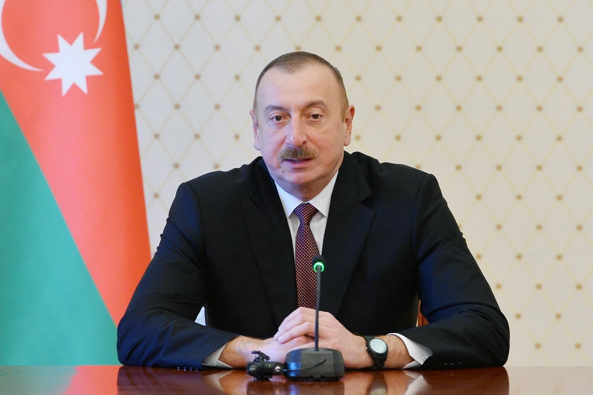 Prezident vergi işçilərini təltif edib - SİYAHI