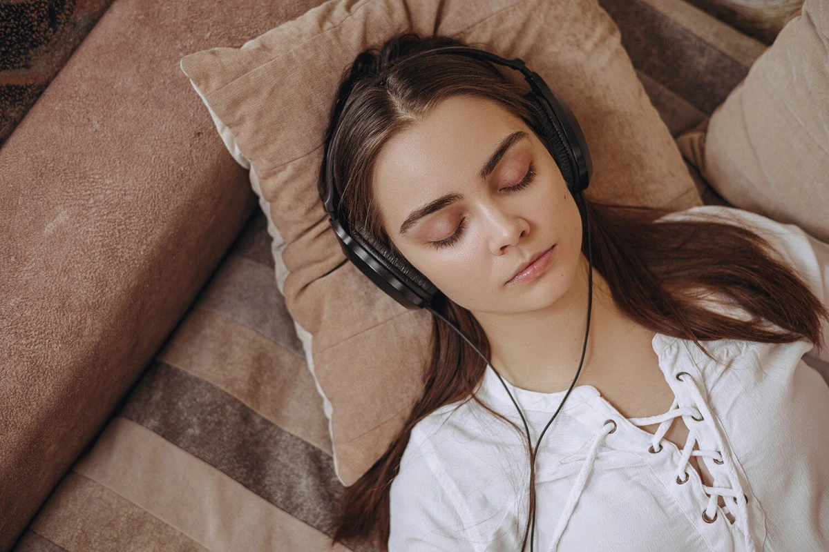 Musiqi dinləyərkən beynimizdə nə baş verir?