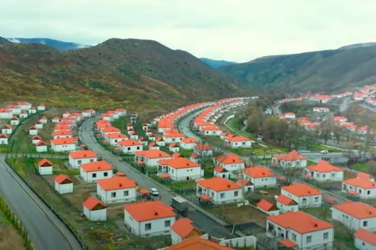 Füzulidə 38 çoxmərtəbəli bina inşa edilir Füzulidə 38 çoxmərtəbəli bina inşa edilir
