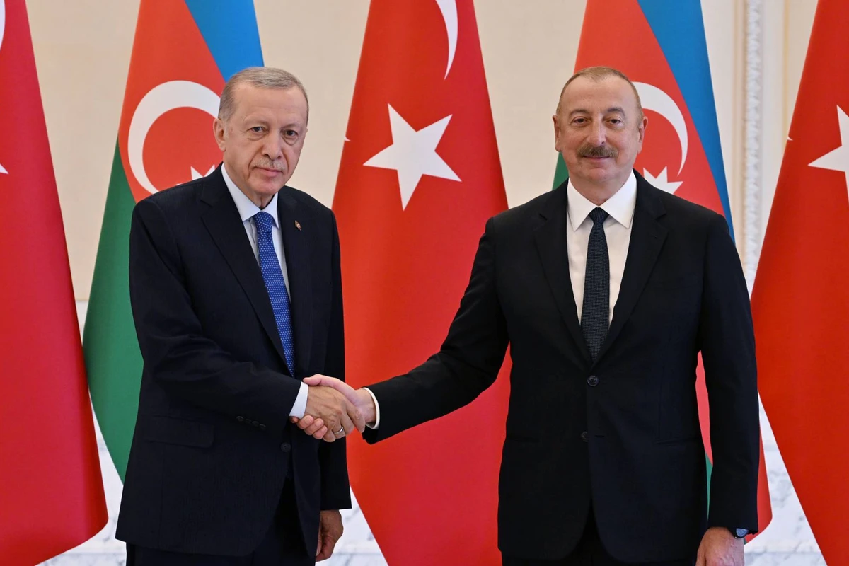 Türkiyə və Azərbaycan liderləri ölkələr arasındakı əlaqələri daha da möhkəmləndirirlər - RƏY