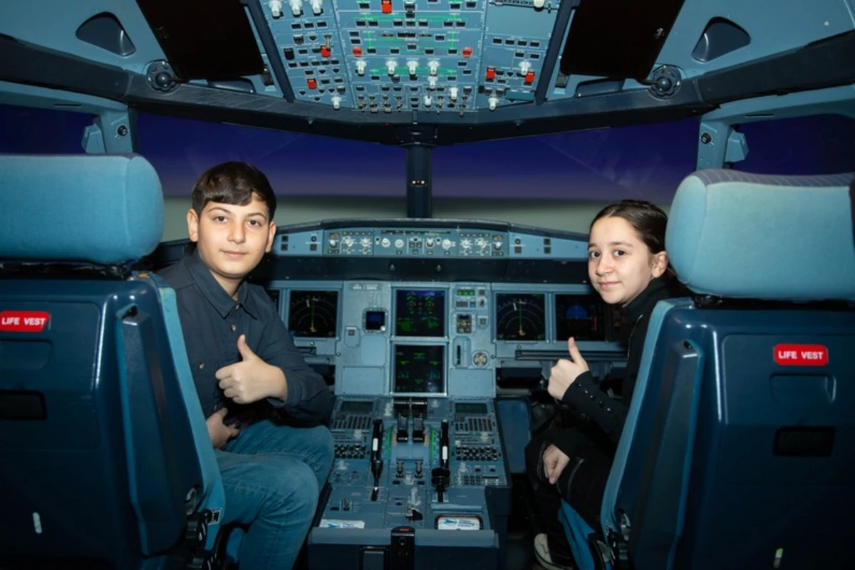Şəhid övladları Pilotların Hazırlığı Mərkəzini ziyarət ediblər - FOTO/VİDEO Şəhid övladları Pilotların Hazırlığı Mərkəzini ziyarət ediblər - FOTO/VİDEO