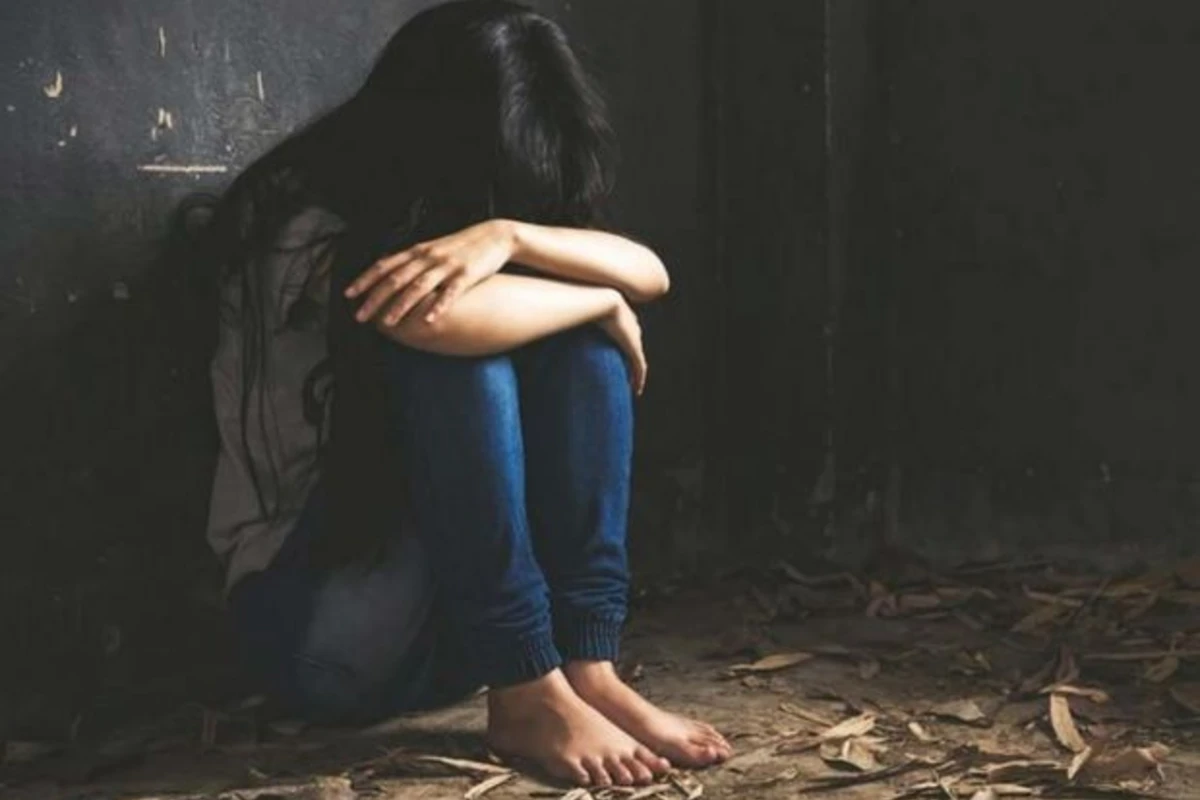 Bakıda anasının 16 yaşlı qızı evdən qovması iddiası ilə bağlı AÇIQLAMA Bakıda anasının 16 yaşlı qızı evdən qovması iddiası ilə bağlı AÇIQLAMA