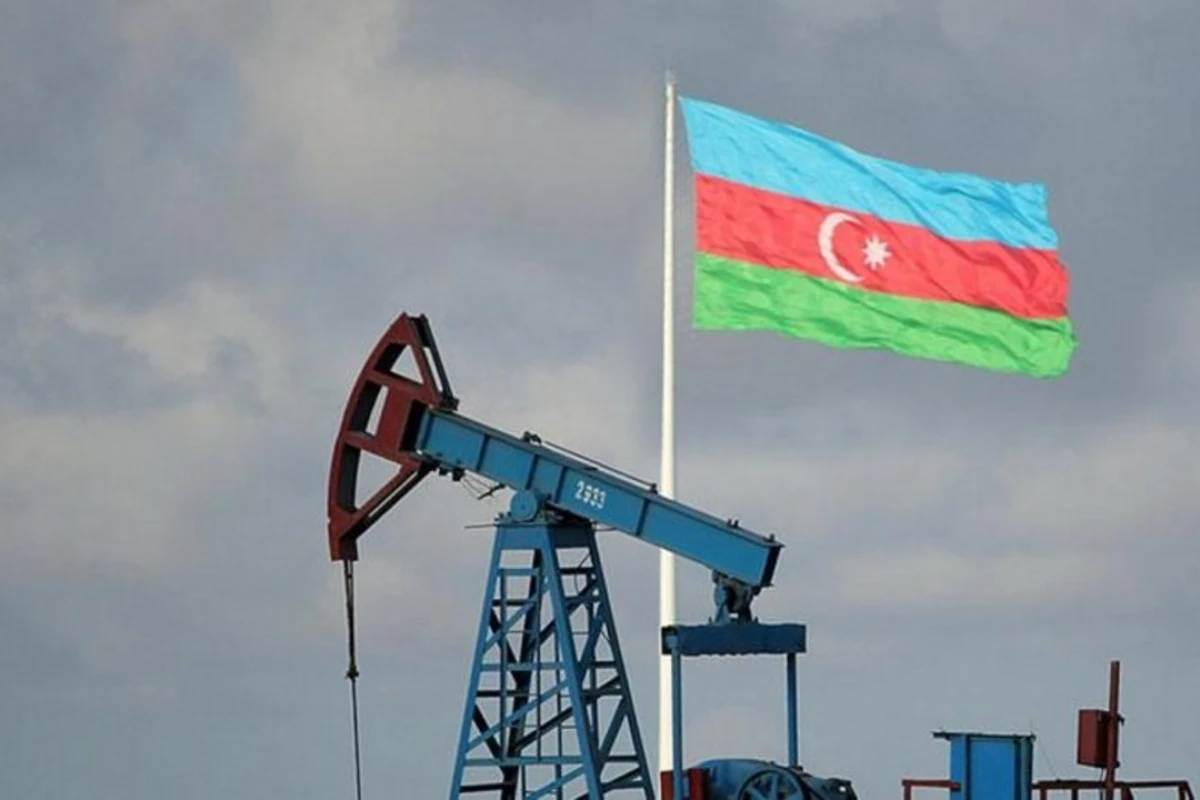 Азербайджанская нефть подешевела