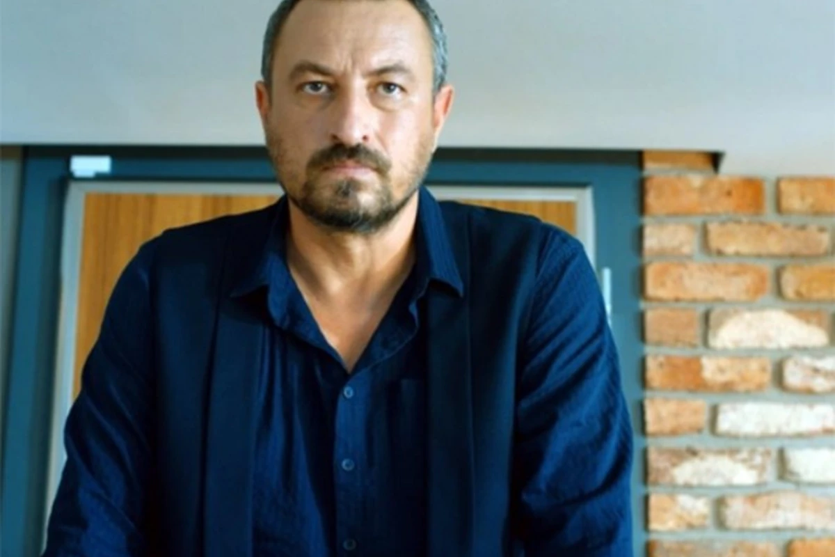 Gaddarın aktyorunun başına iş gəldi - Xizəklə sürüşərkən... - FOTO