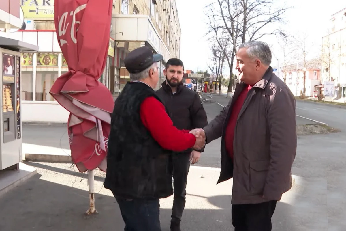 Xankəndidən olan azərbaycanlı illər sonra erməni tanışı ilə qarşılaşdı - VİDEO