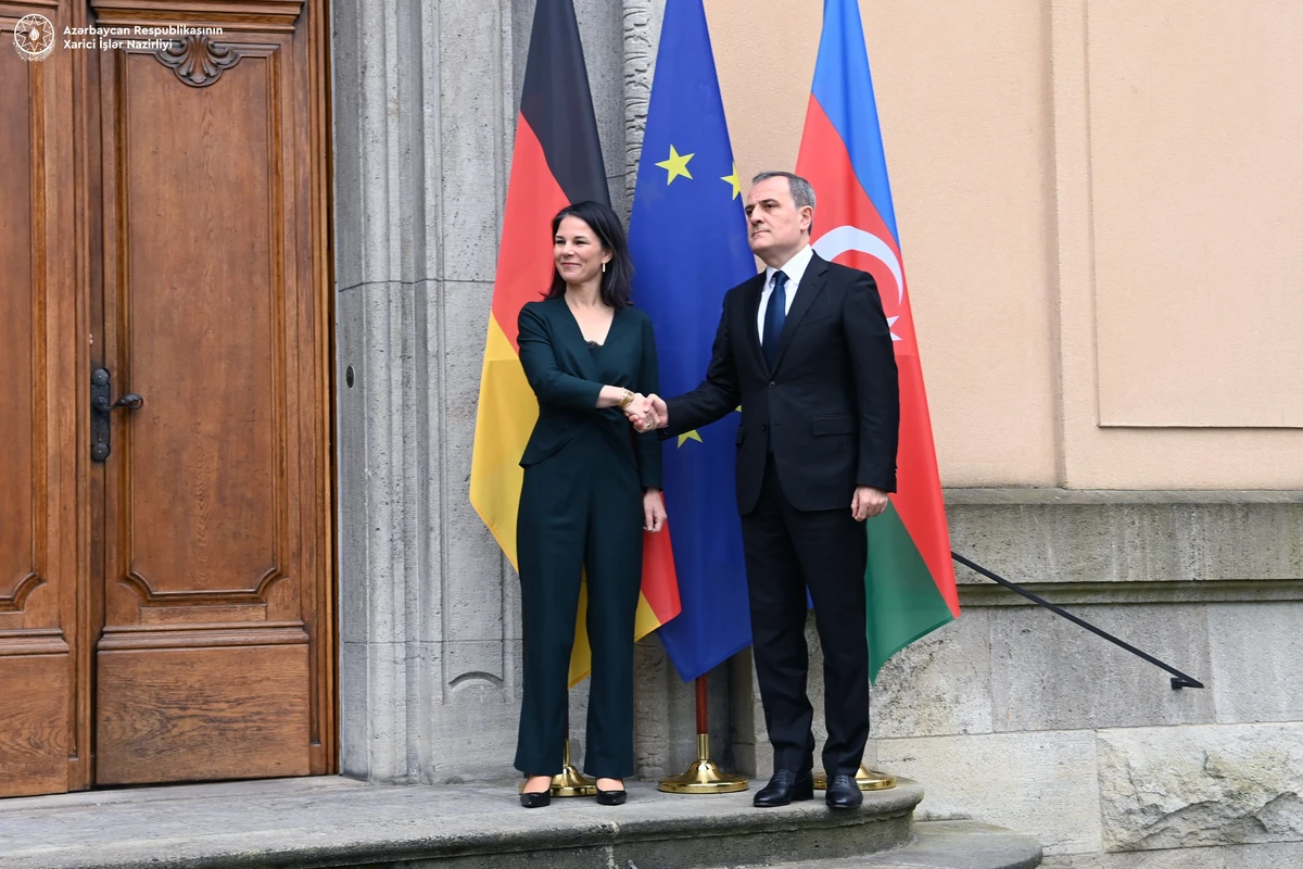 Azərbaycan və Almaniya XİN başçıları görüşüb - FOTO