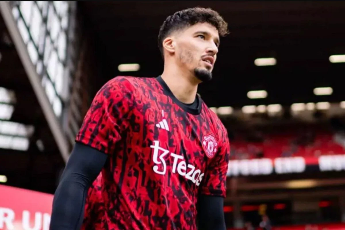 Altay Bayındır Türkiyəyə qayıda bilər Altay Bayındır Türkiyəyə qayıda bilər