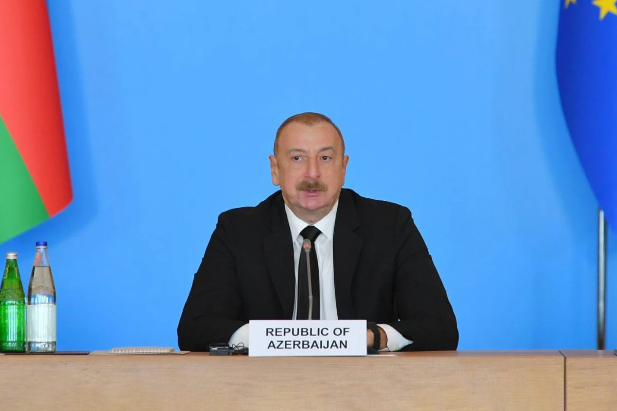 Prezident: Bu gün Avrasiyadakı geosiyasi vəziyyət bizim görəcəyimiz işlərin vacibliyini göstərir Prezident: Bu gün Avrasiyadakı geosiyasi vəziyyət bizim görəcəyimiz işlərin vacibliyini göstərir