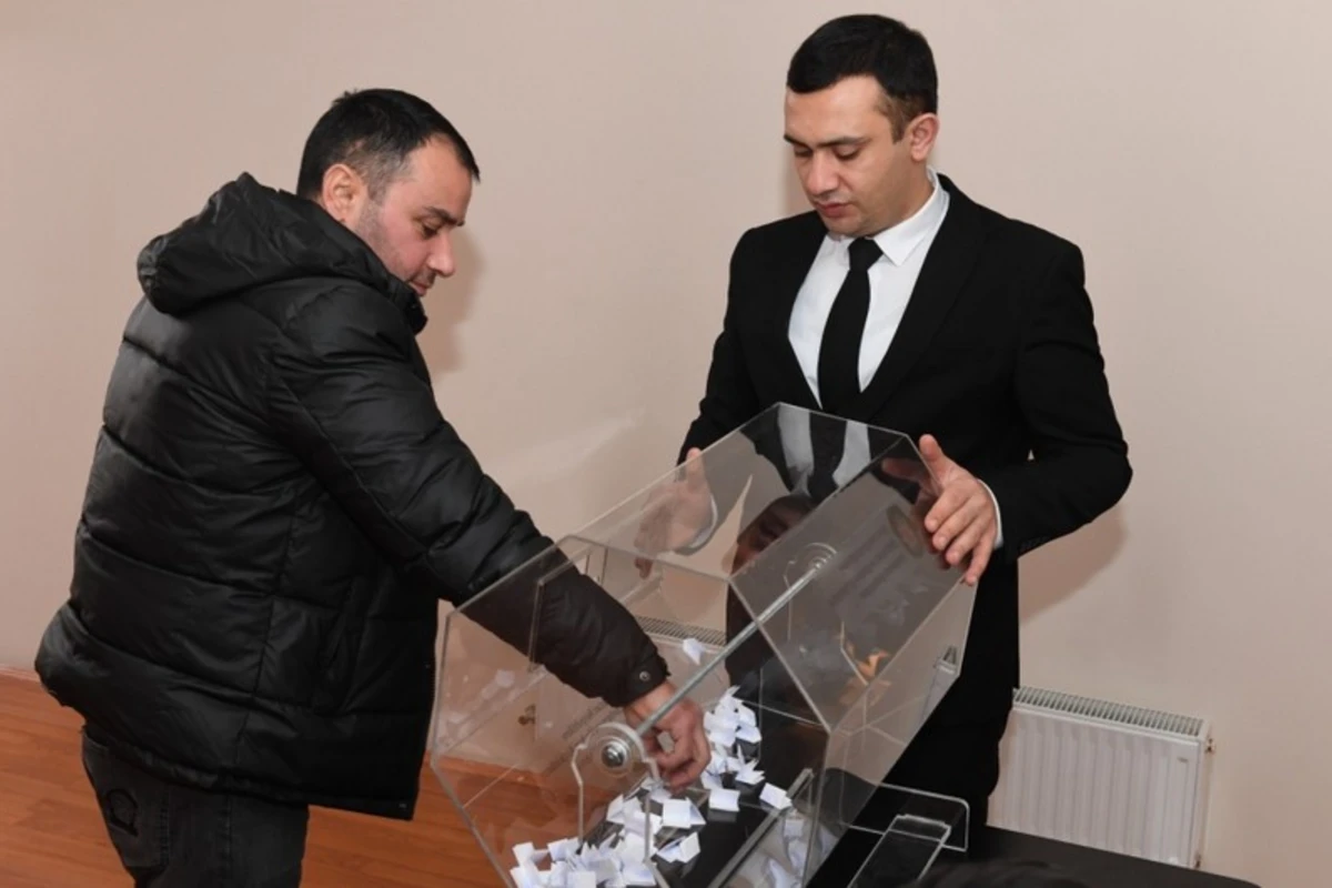 Füzuli şəhərinə köçürüləcək ailələr arasında püşkatma keçirilib