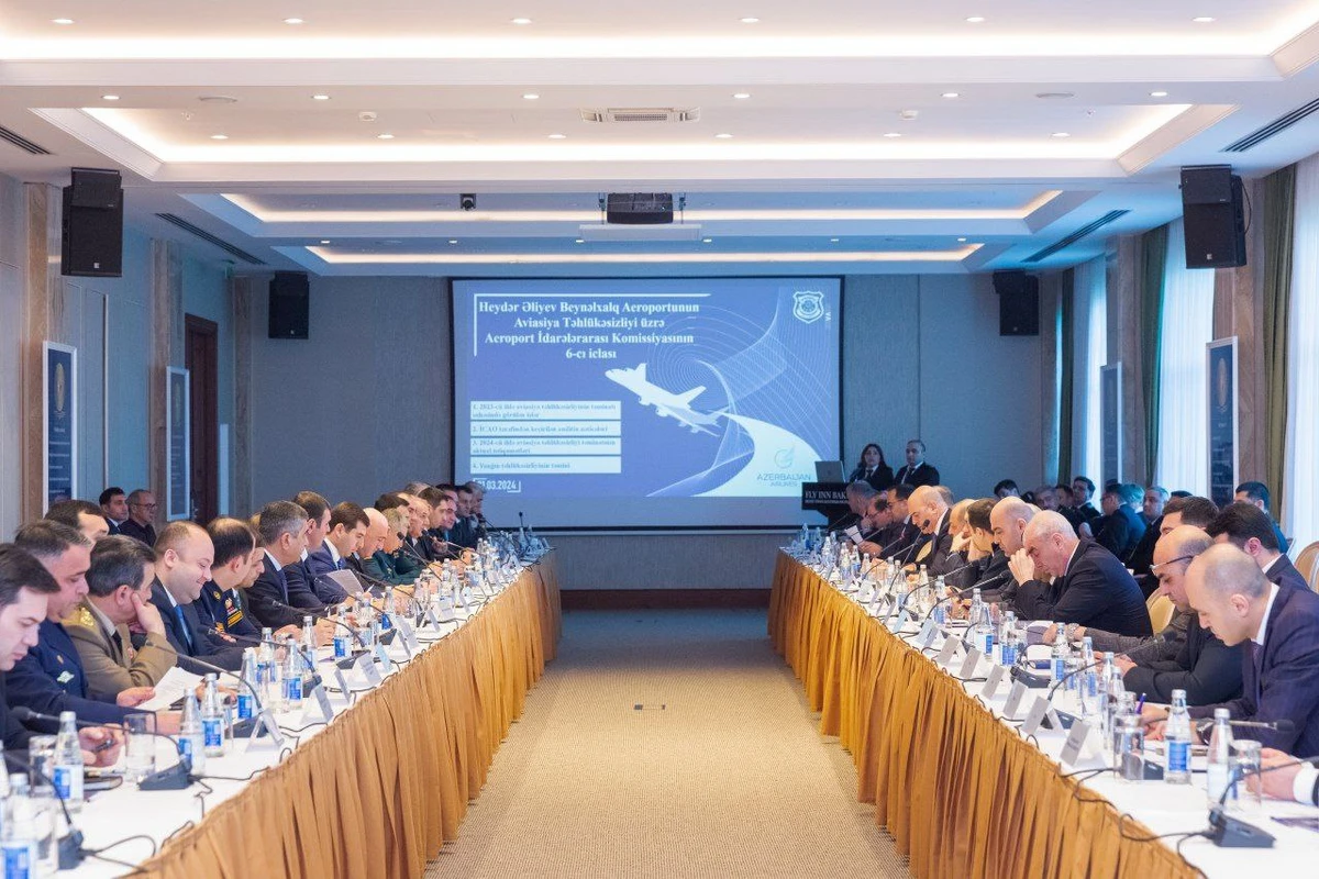 Heydər Əliyev Beynəlxalq Aeroportunda aviasiya təhlükəsizliyinin cari məsələləri müzakirə olunub - FOTO