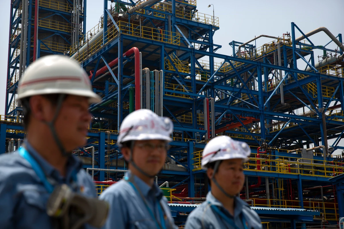 Китай стал мировым лидером по переработке нефти