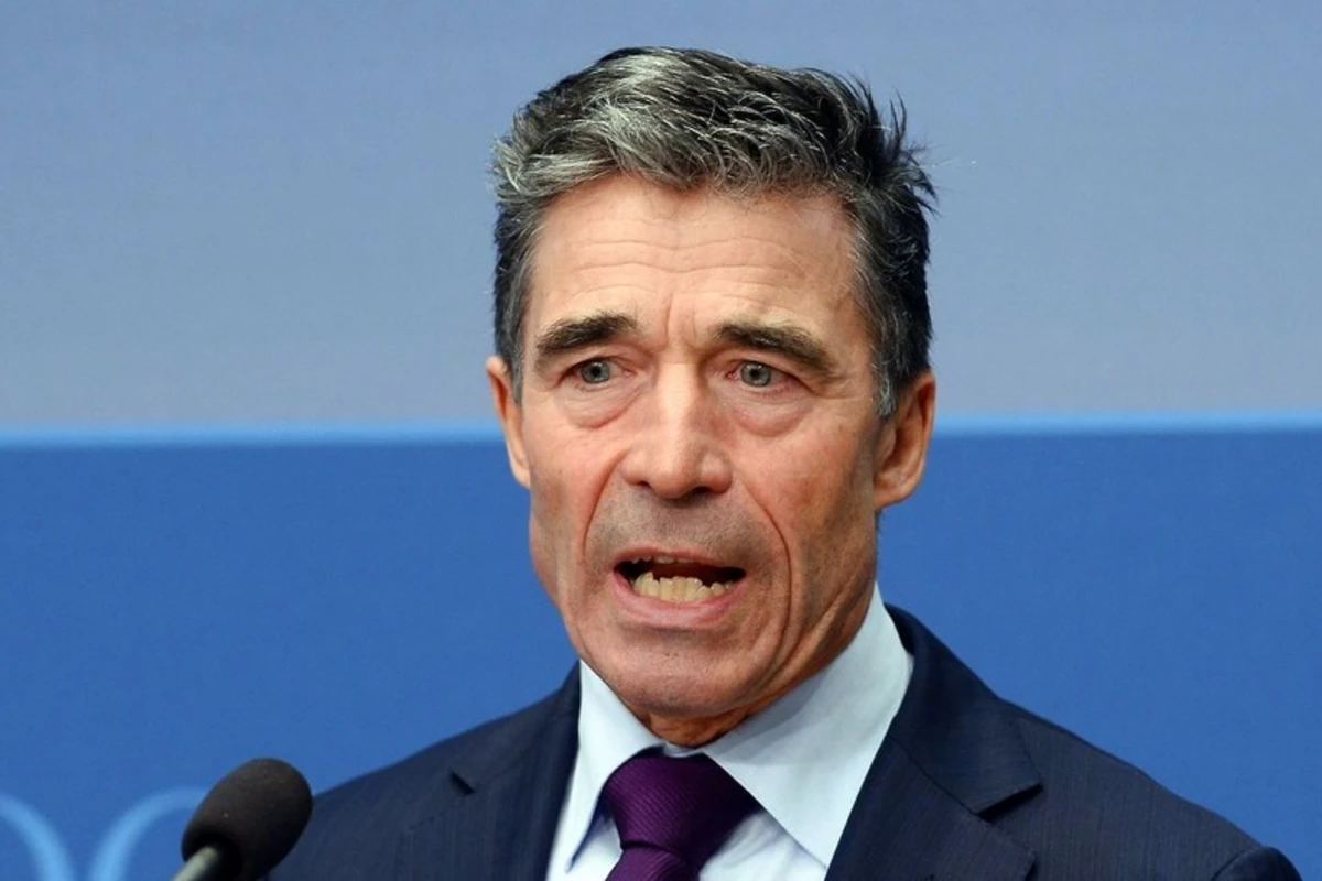 NATO-nun keçmiş baş katibi Makronu və Şoltsu tənqid edib