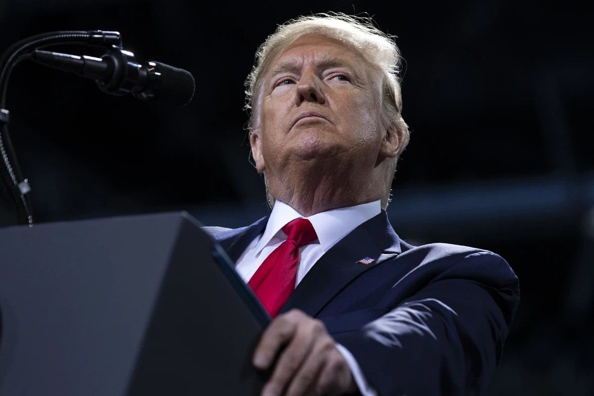 Трамп побеждает на праймериз республиканцев в 11 штатах
