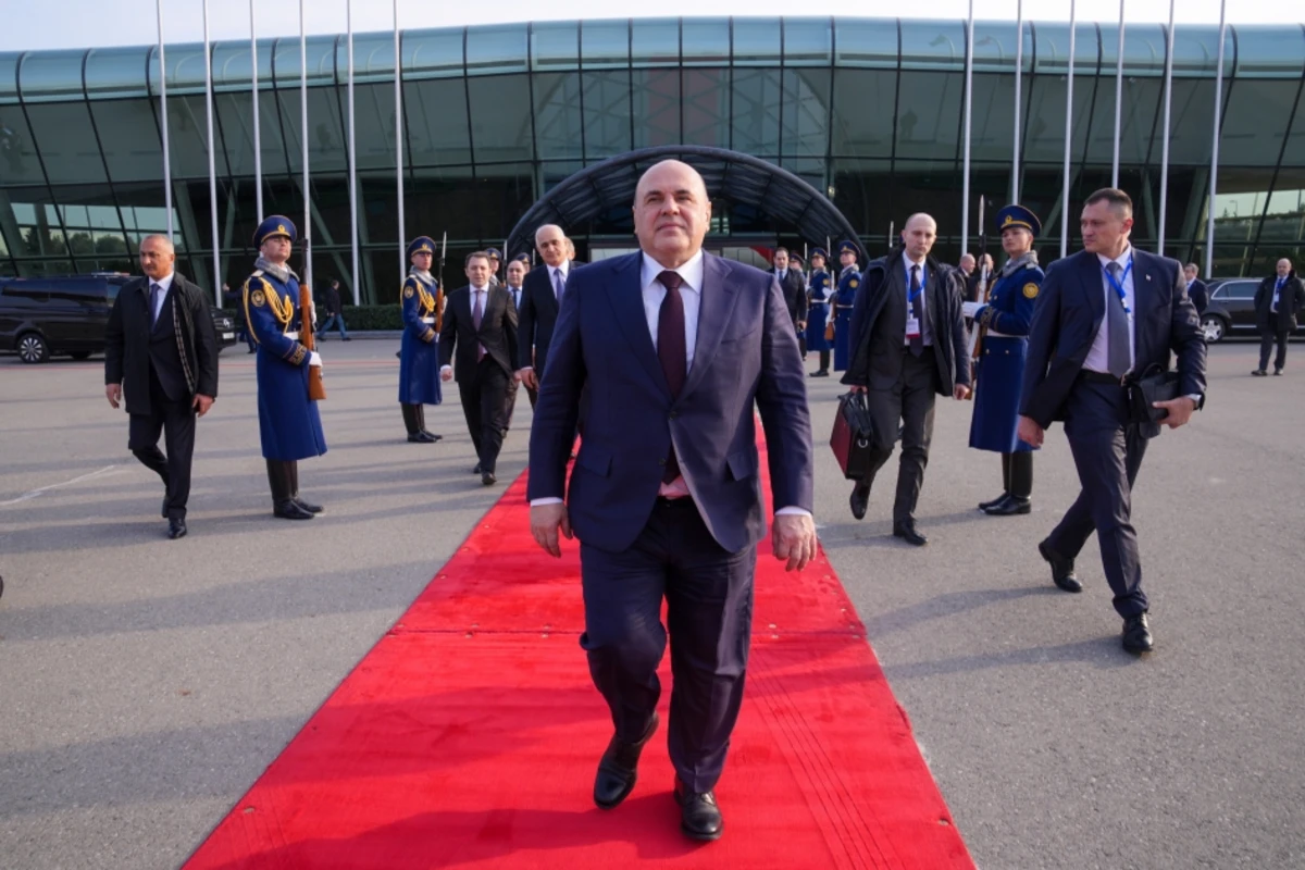 Rusiyanın baş nazirinin Azərbaycana səfəri başa çatdı - FOTO