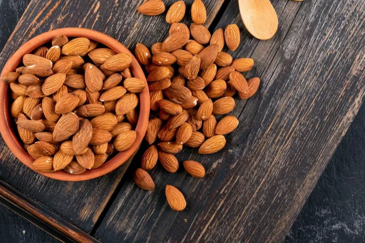 Badamın bilmədiyiniz faydaları