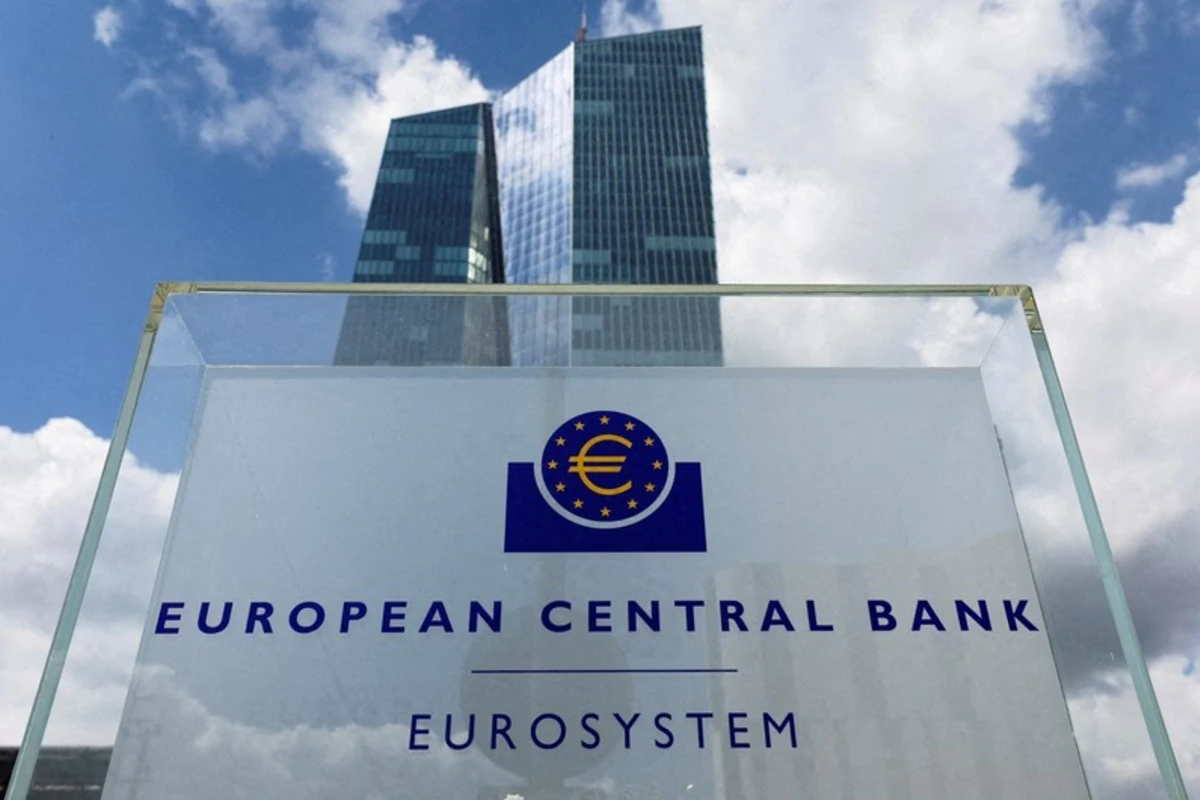 ECB uçot dərəcəsini 4,5 % səviyyəsində saxlayıb