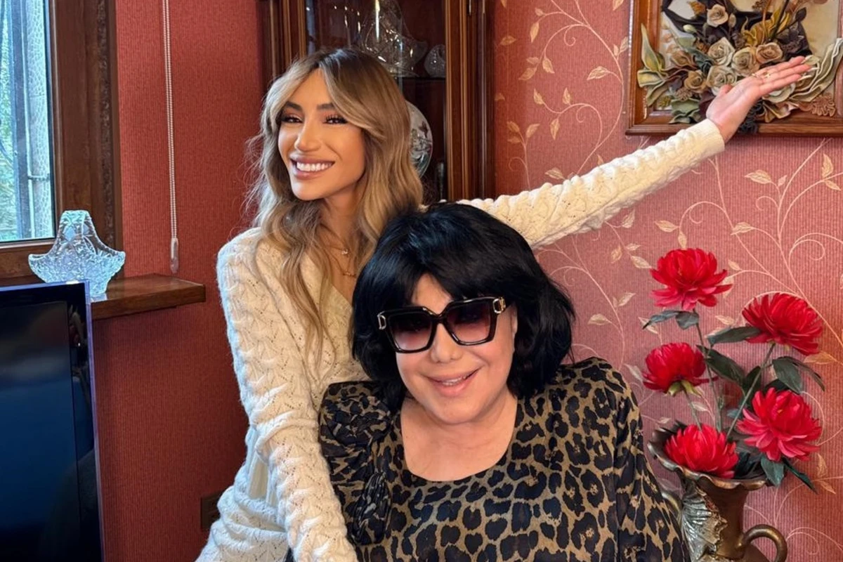 Röya Flora Kərimova ilə barışıb - FOTO