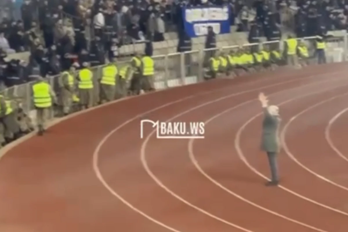 Qarabağın prezidenti ilə azarkeşlər arasında MARAQLI ANLAR - VİDEO